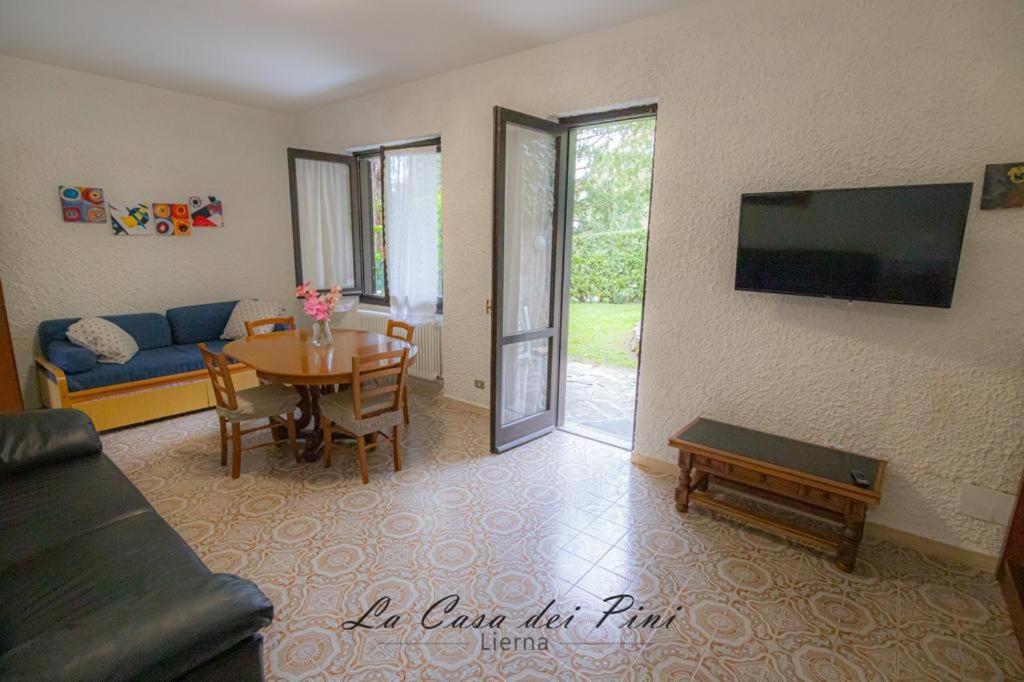 La Casa Dei Pini Apartamento Lierna Exterior foto